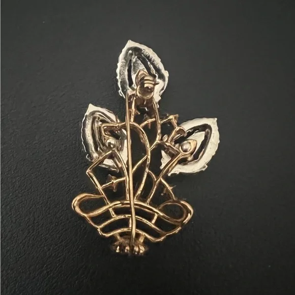 CROWN TRIFARI Vtg ALFRED PHILIPPE Clear Rhinestone Flower Basket Brooch - Picture 4 of 6